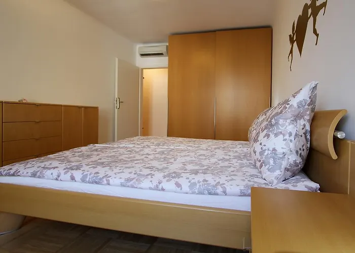 Location Marc Aurel *