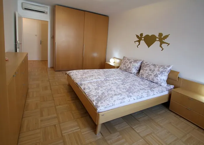 Location Marc Aurel *